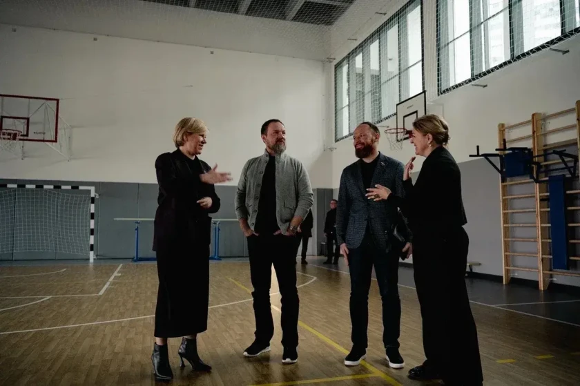 Сергей Колунов посетил новый корпус школы №18 в микрорайоне «Изумрудные Холмы»