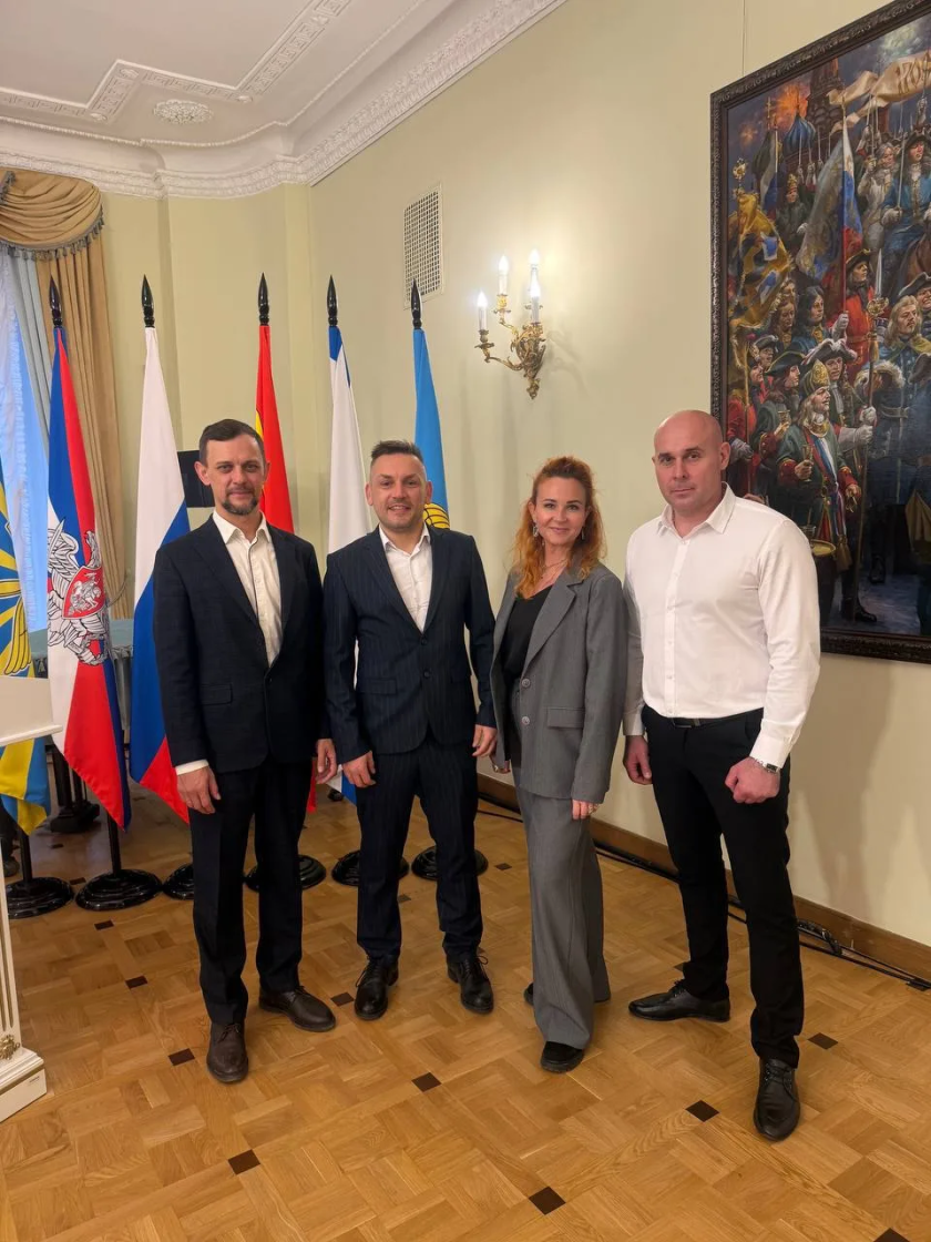 Режиссер из Красногорска отмечен Благодарностью Минобороны РФ за спектакль о Курске