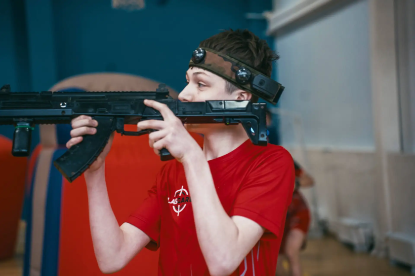 В Красногорске определились финалисты школьной лиги по лазертагу