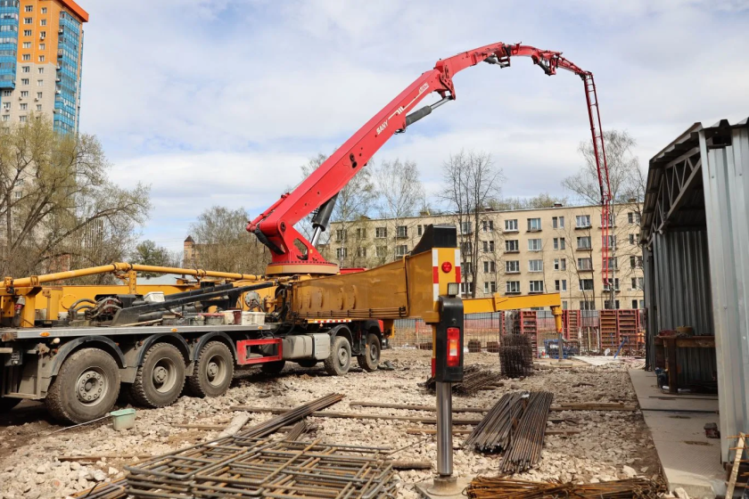 Дмитрий Волков рассказал о ходе реконструкции гимназии №7 в Красногорске