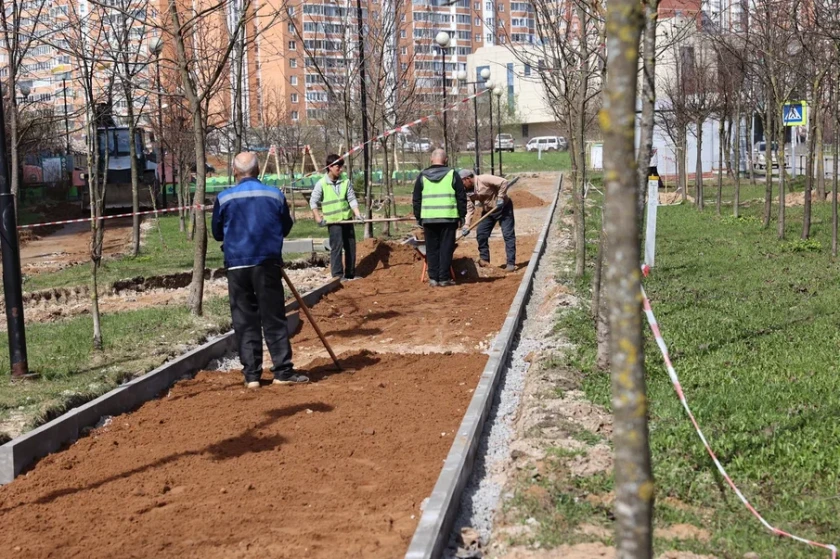 На улице Успенской в Красногорске стартовали работы по обустройству новой пешеходной зоны