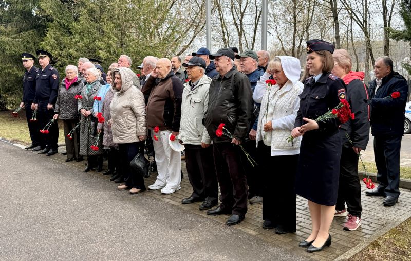 В Красногорске сотрудники полиции поздравили бывших коллег с Днем ветерана органов внутренних дел