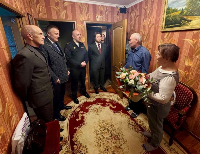 В Красногорске сотрудники полиции поздравили бывших коллег с Днем ветерана органов внутренних дел