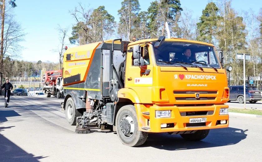 Дмитрий Волков принял участие во Всероссийском субботнике в Красногорске