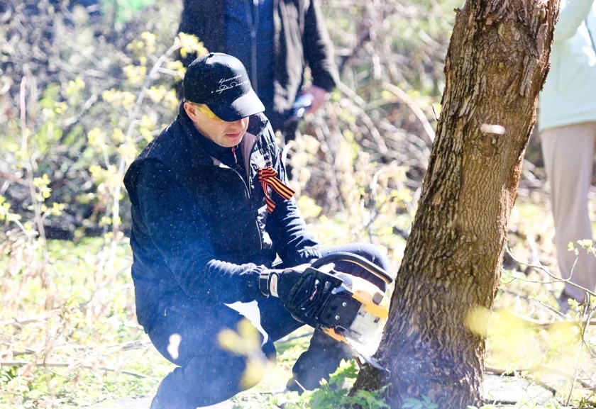 Дмитрий Волков принял участие во Всероссийском субботнике в Красногорске