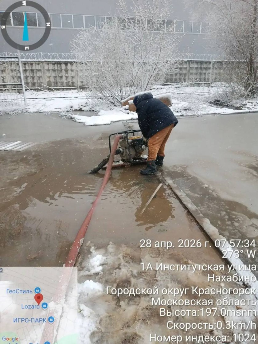 Распил поваленных деревьев, устранение подтоплений и расчистка дорог от снега - коммунальные службы продолжают работу усиленном режиме