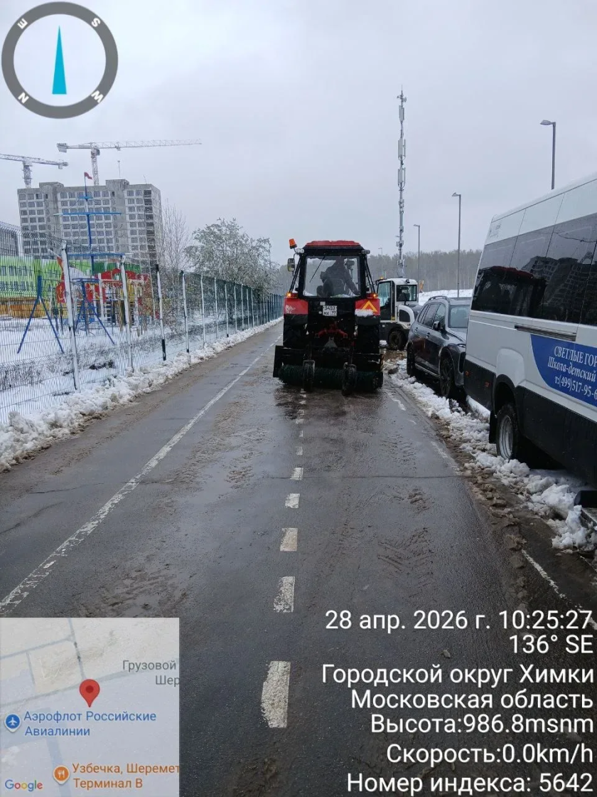 Апрельский снег в Красногорске: весна взяла паузу, а дворники - лопаты