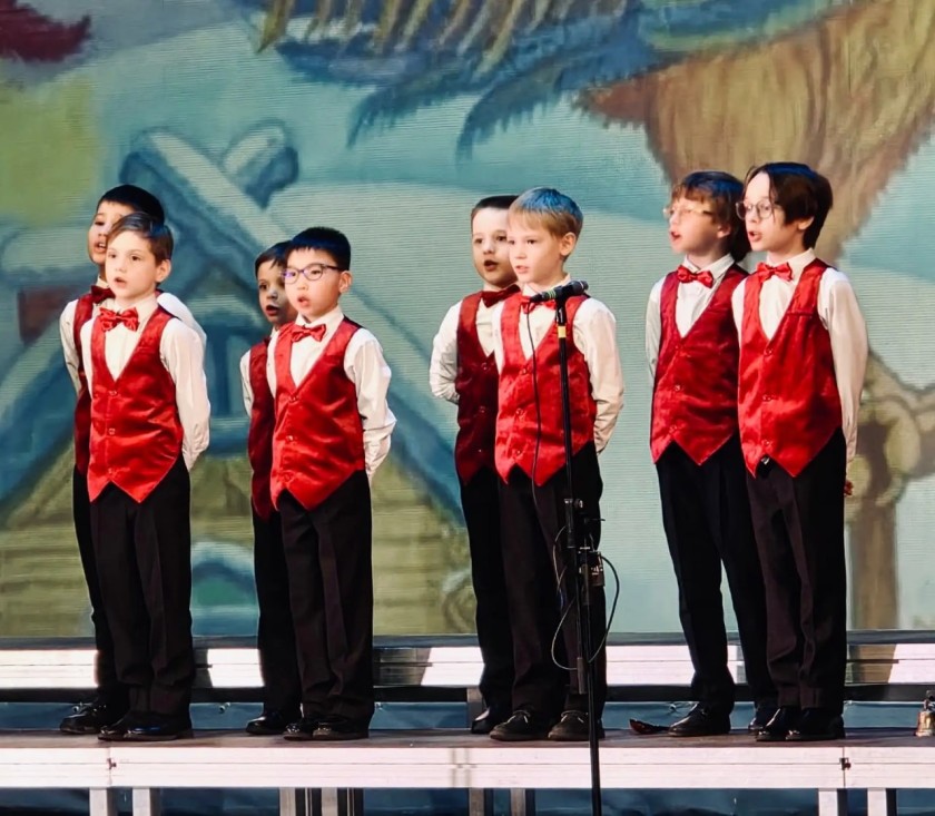 В Красногорске прошел отчетный концерт Детской музыкальной хоровой школы «Алые паруса»