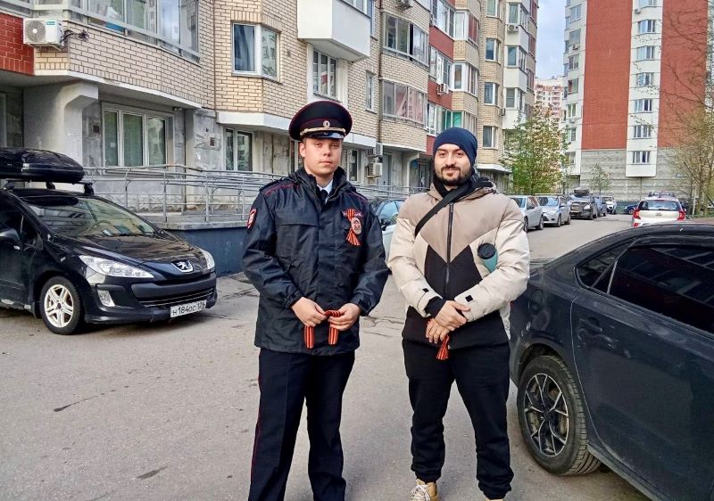 В Красногорске полицейские присоединились к акции «Георгиевская лента»