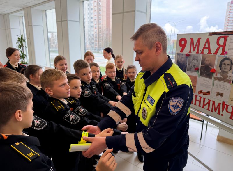Госавтоинспектор из Красногорска встретился с кадетами округа