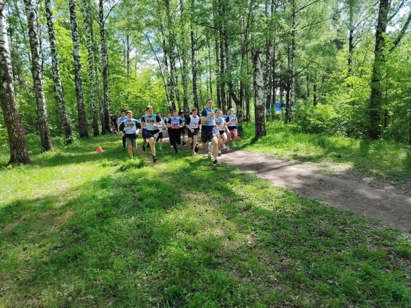 Ежегодный забег «Верста Победы» в Красногорске объединил около 300 участников всех возрастов
