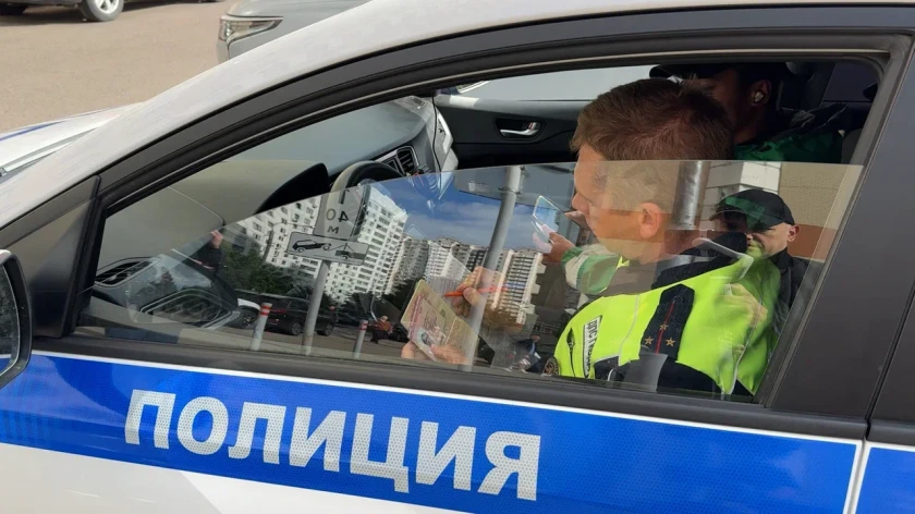 В городском округе Красногорск, сотрудники Госавтоинспекции совместно с общественниками продолжают проводить  профилактические рейды «Безопасная мобильность», направленный на обеспечение безопасности дорожного движения среди пеших участников дорожного дви