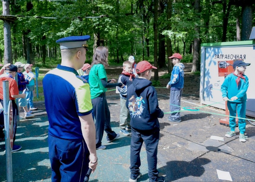 В Международный день защиты детей детский городок «Сказочный» в Красногорске превратился в настоящую арену юных талантов и будущих знатоков дорожной безопасности