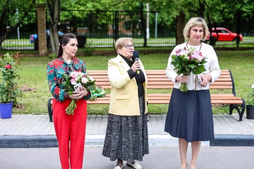 Несколько десятков роз высадили в Красногорске