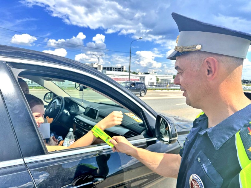 Автоинспекторы проконтролировали безопасность юных пассажиров