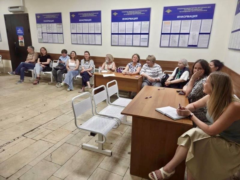 В Красногорске заместитель начальника отдела по вопросам миграции УМВД провела рабочую встречу