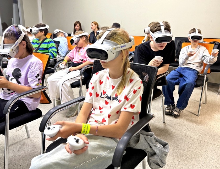 Интерактивный VR-тренажёр «Мир безопасных дорог»