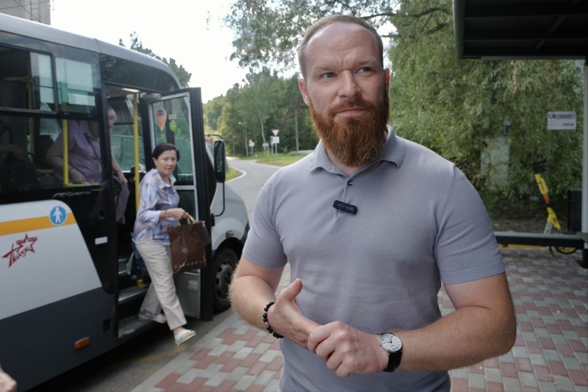 В посёлке Новый появились обновленные автобусные павильоны