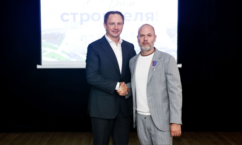 Дмитрий Волков и Сергей Колунов поздравили строителей Красногорска с профессиональным праздником