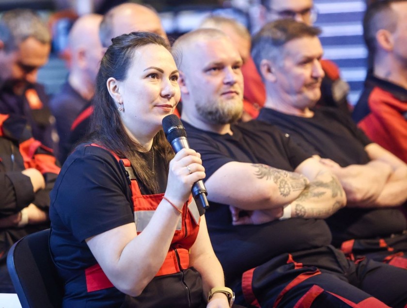 Дмитрий Волков встретился с коллективом предприятия «КМ-профиль» в Нахабино