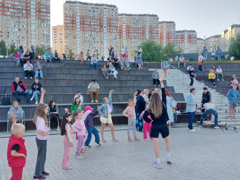 Летний вечер у реки