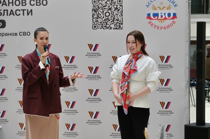 Эскизы, рожденные судьбой: финалистки конкурса «Женщина – Герой 2026» приняли участие в творческом мастер-классе