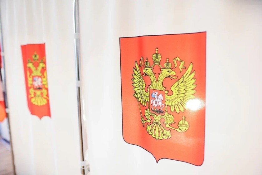 Рев моторов остался за дверью