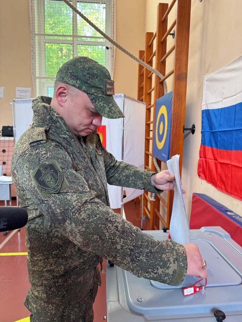 Из командировки - в родную школу