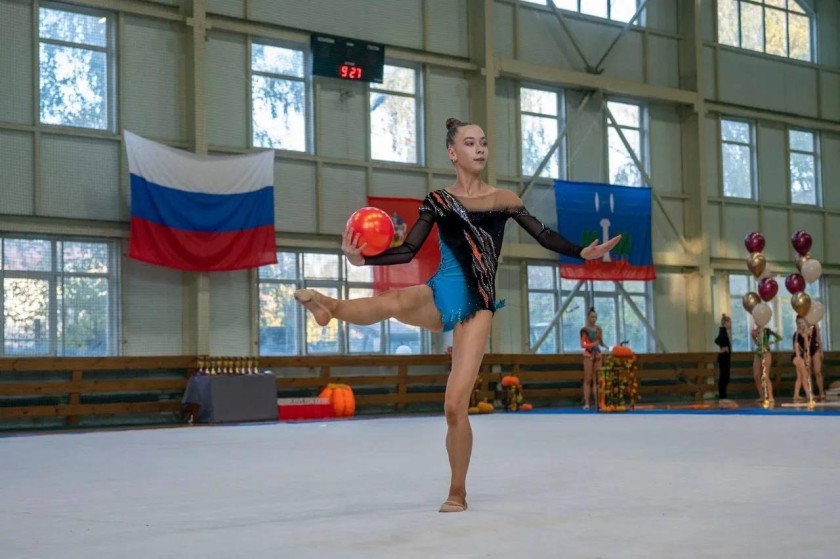 Более 100 гимнасток выступили на «Красногорских звездах»