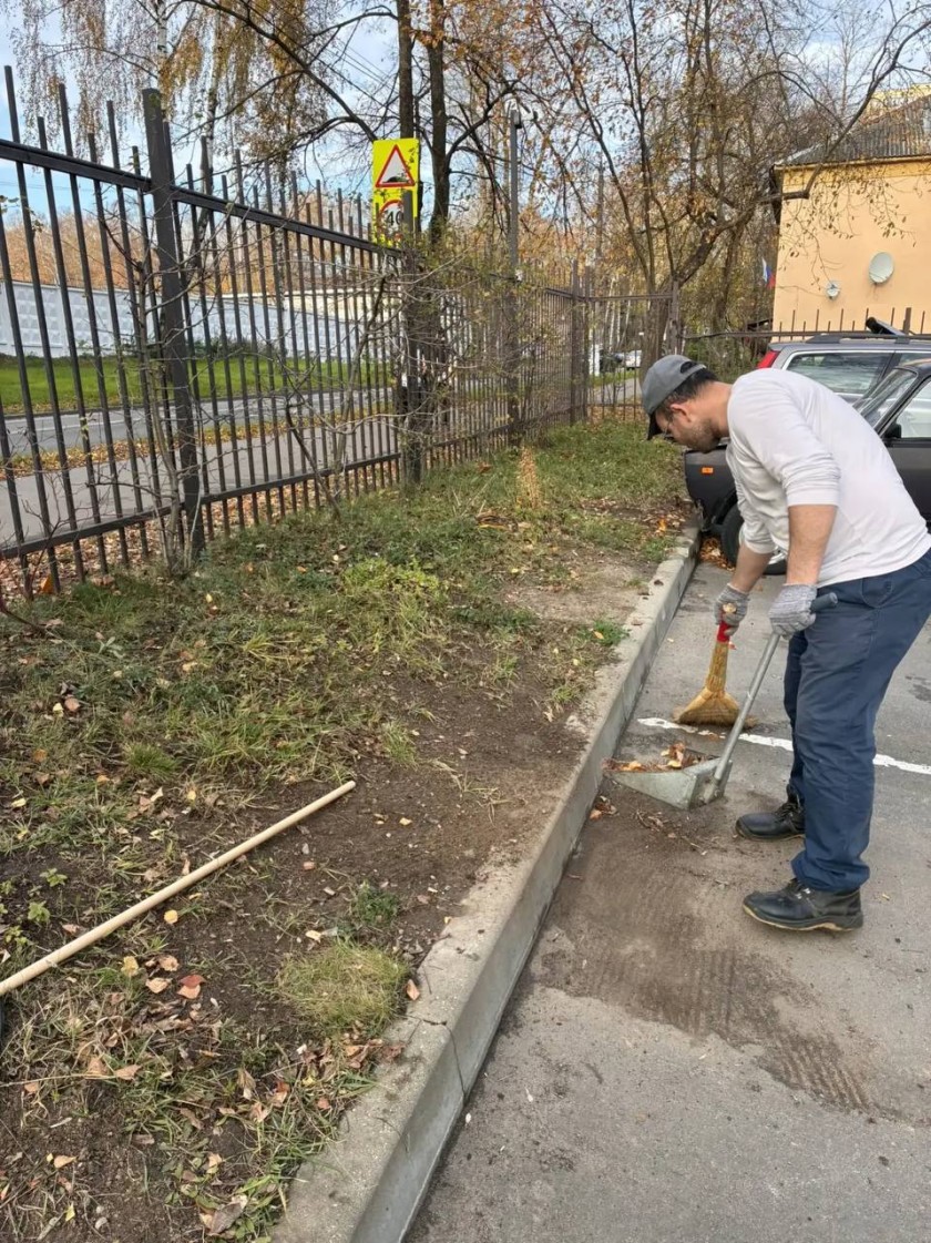 Наводим чистоту! В Красногорске проходят субботники