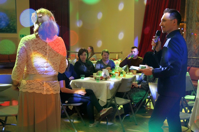25 декабря в Доме культуры «Луч» с. Петрово – Дальнее прошел Новогодний Голубой огонек для старшего поколения.