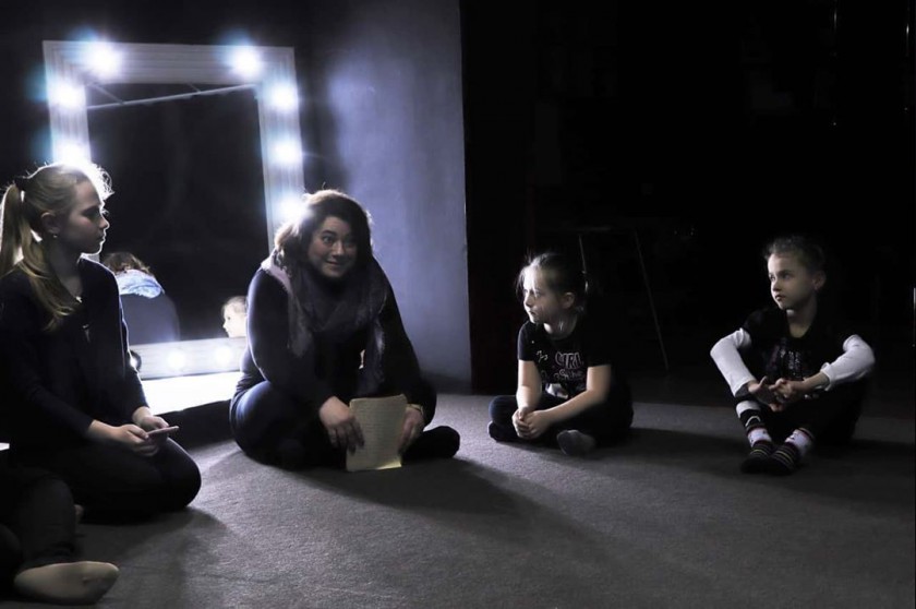 Юные актеры красногорского театра читали стихи
