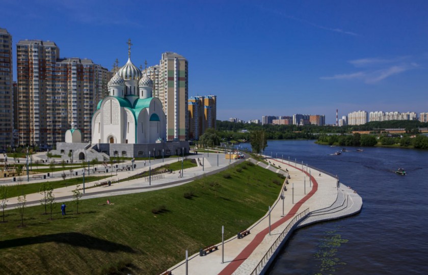 В Красногорске продолжается реконструкция набережной Москвы-реки