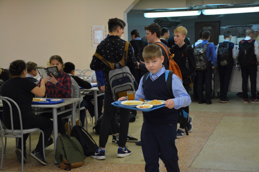 Муниципальная программа «Взлетай»: две школы Красногорска обзаведутся новыми столовыми