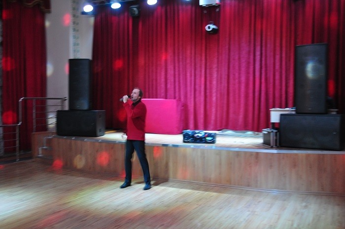 11 ноября в Доме культы «Луч» с. Петрово – Дальнее состоялся очередной музыкально – танцевальный вечер