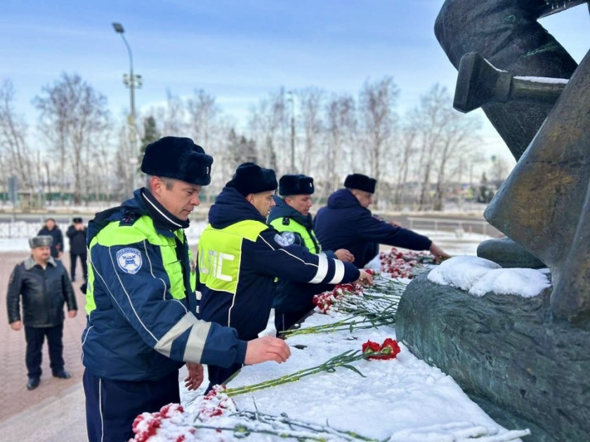 Госавтоинспекторы Московской области почтила память героев битвы под Москвой