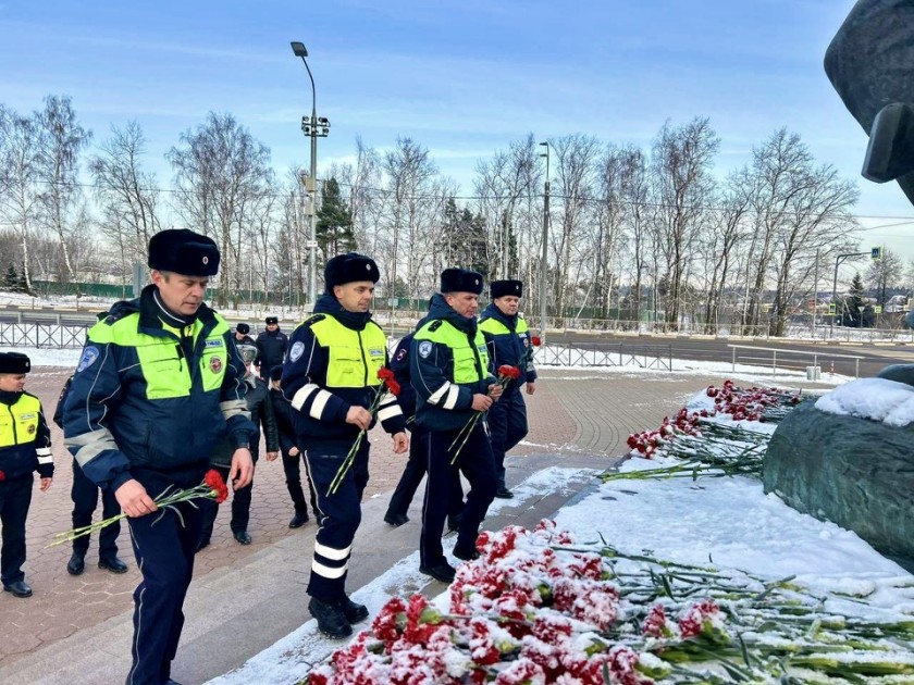 Госавтоинспекторы Московской области почтила память героев битвы под Москвой