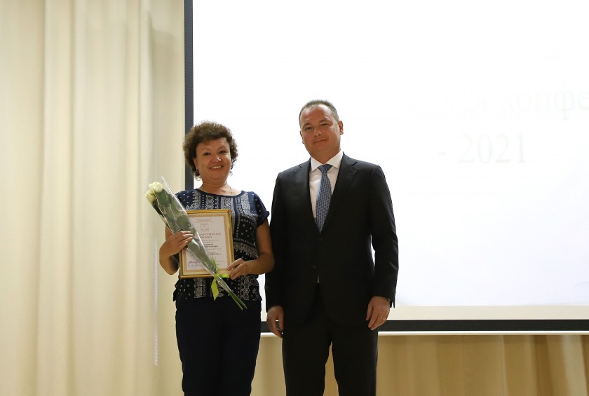 Алексей Спасский поздравил педагогов с наступающим Днем знаний