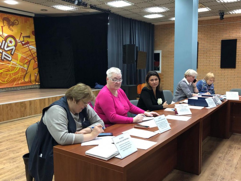 Заседание Комиссии по делам несовершеннолетних и защите их прав состоялось 28 ноября