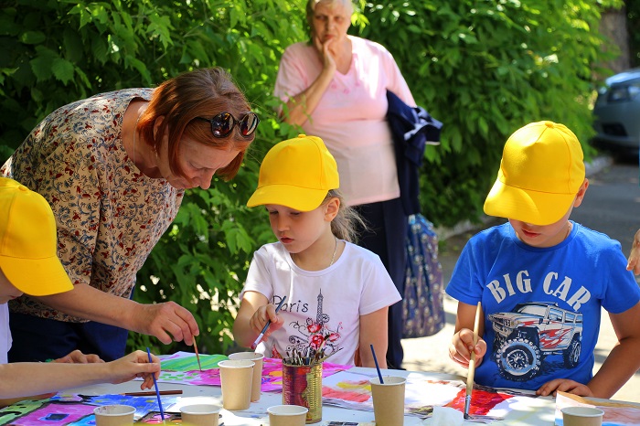 Фестиваль-конкурс детских рисунков «Цвета подмосковного лета».
