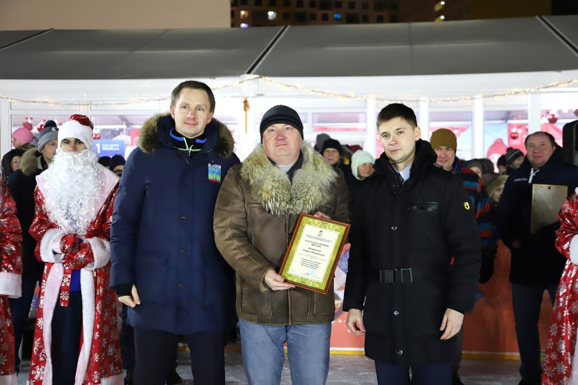 В деревне Путилково открылся бесплатный каток