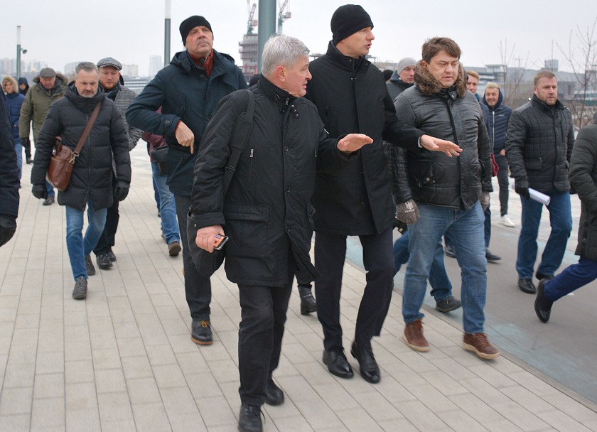 Дмитрий Волков поручил запустить лифты на набережной в Павшинской пойме
