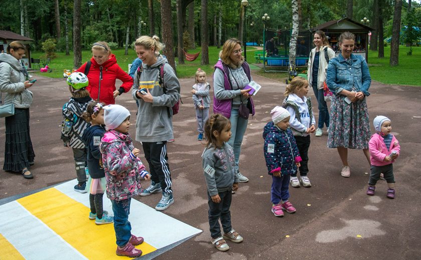 Посетителей детского городка «Сказочный» однозначно научили понимать правила дорожного движения