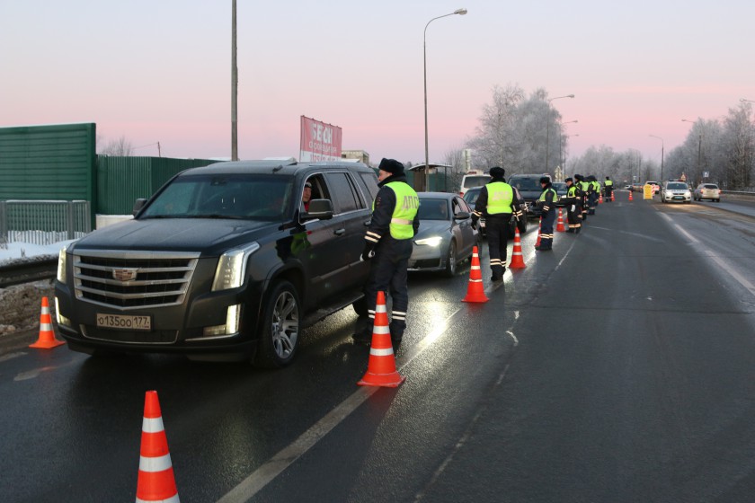 ГИБДД продолжит массовые проверки водителей в декабре