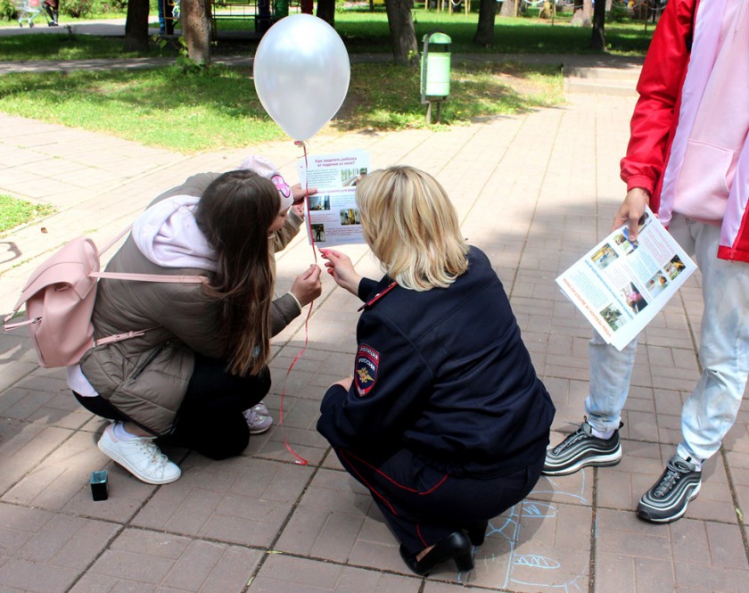 Полицейские УМВД России по г.о. Красногорск провели акцию «Безопасные окна»