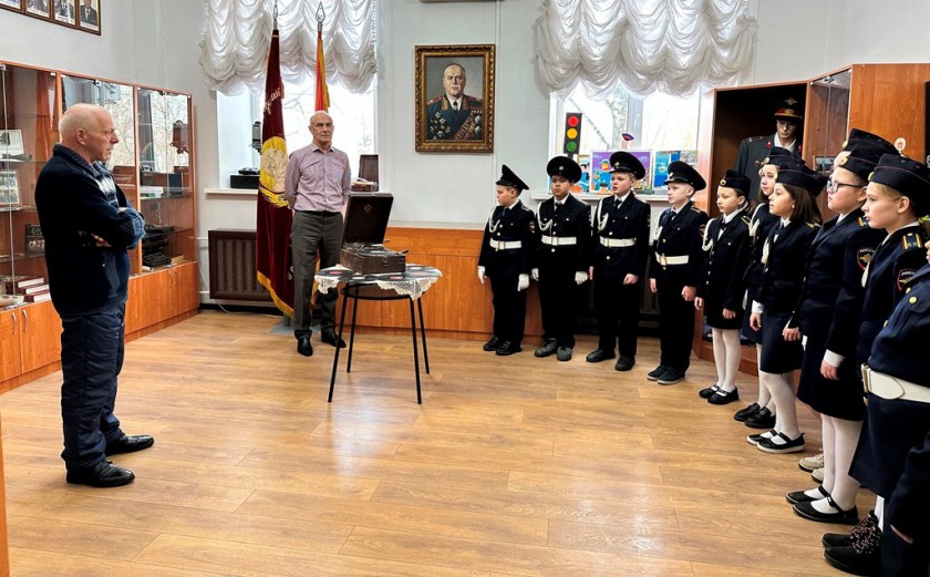 В Красногорске сотрудники полиции провели экскурсию для кадетов
