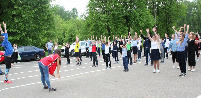 Сотрудники УМВД России по г.о. Красногорск провели акцию «Зарядка со стражем порядка»