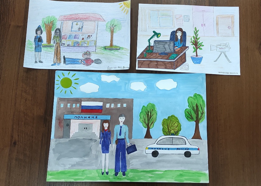В Красногорске полицейские совместно с общественником подвели итоги конкурса детского рисунка «Мои родители работают в полиции»