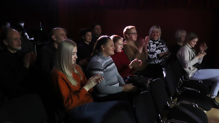 Молодежный театр Красногорска отметил День рождения спектаклем