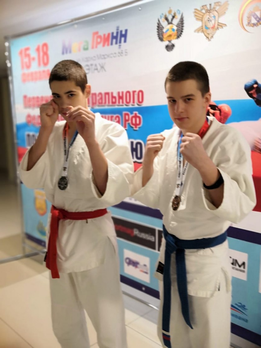 Спортсмены МБУ "СОК "Петрово-Дальнее" приняли участие в Первенстве Центрального федерального округа по рукопашному бою.